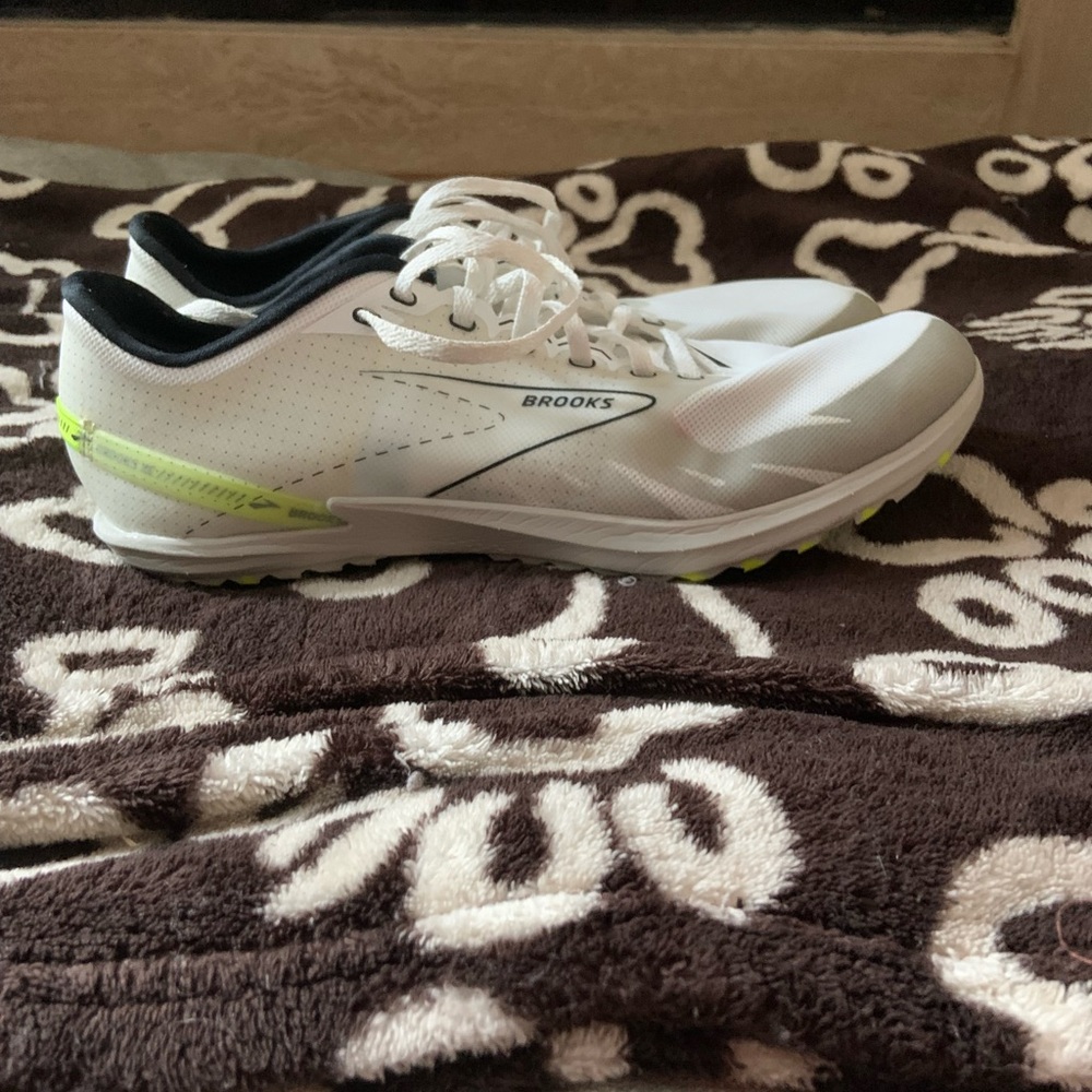 Brooks Unisex Draft XC Spikeless Flat/mens size 10.5